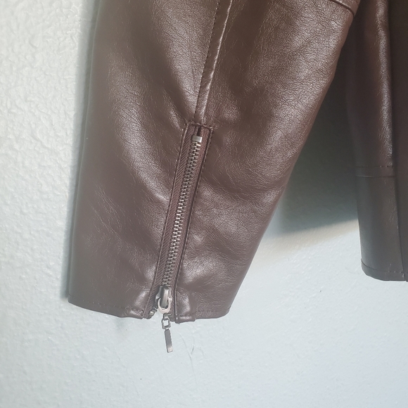 Susan Graver Faux Leather Jacket Size Medium - Picture 5 of 8